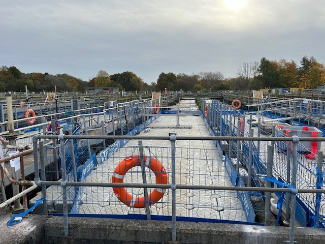 Pontoons enable wastewater works